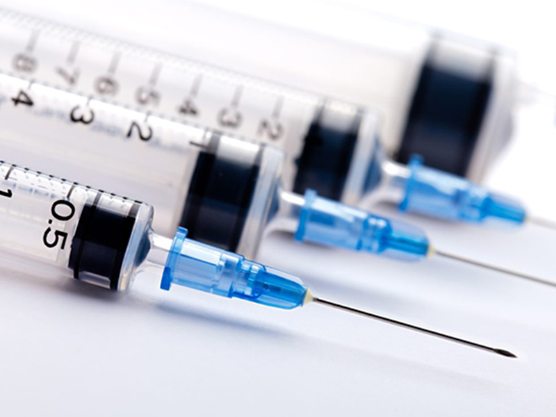 注射器自动吸塑包装机：：提升医疗耗材生产效率与包装质量的焦点装备